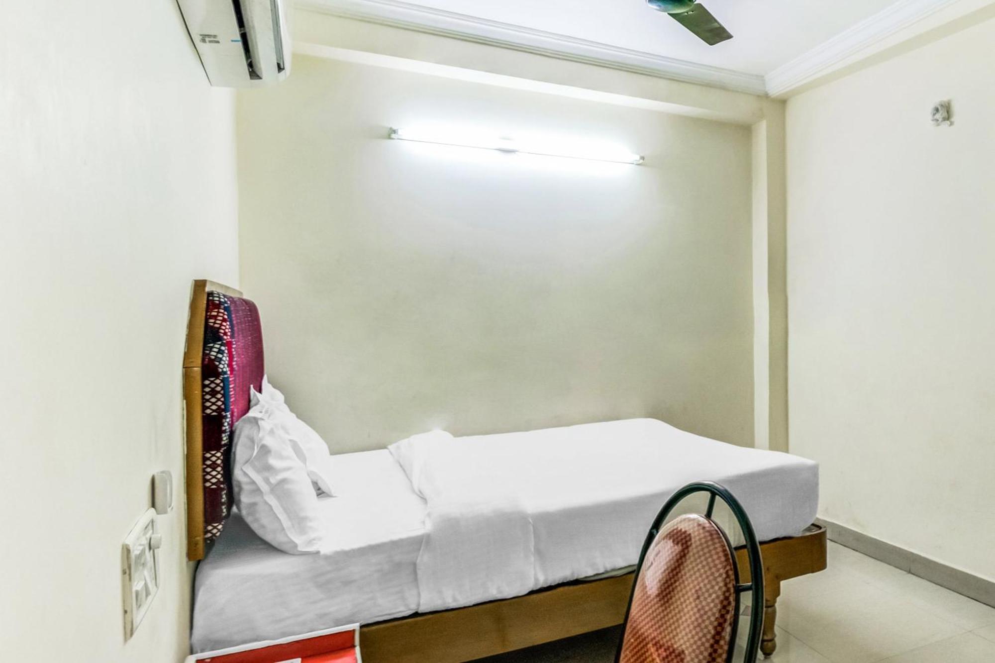 Spot On Swarna Mayuri Guntur Ngoại thất bức ảnh